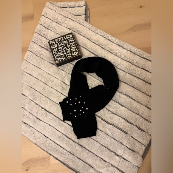 Toby Other - Black Pearl-Embellished Kids Mittens